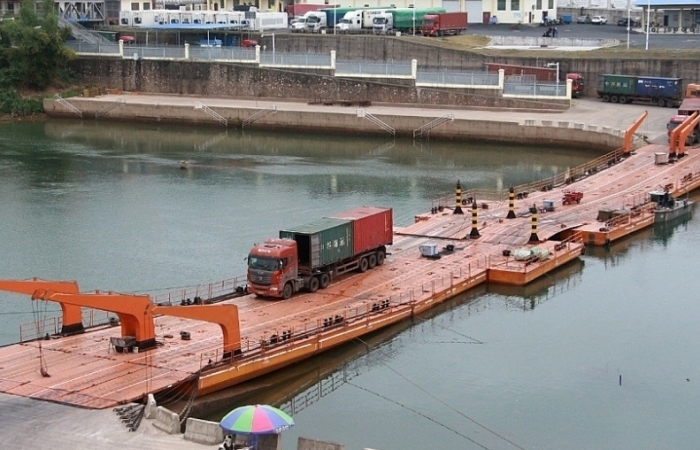 Móng Cái: Tạm dừng thông quan thủy hải sản tươi sống qua Lối mở Km 3+4