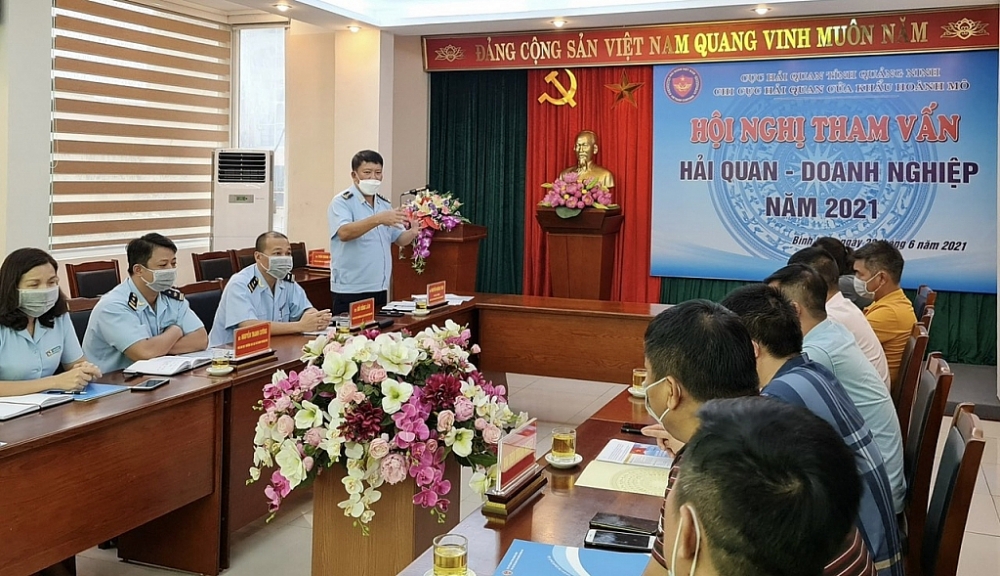 Chi cục HQCK Hoành Mô tổ chức Hội nghị tham vấn HQ-DN năm 2021 nhằm tuyên truyền, hỗ trợ, giải đáp kịp thời khó khăn, vướng mắc cho DN.