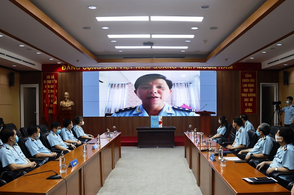 Hình ảnh Lễ phát động chương trình “Sổ Tiết kiệm cho em” của thanh niên Hải quan