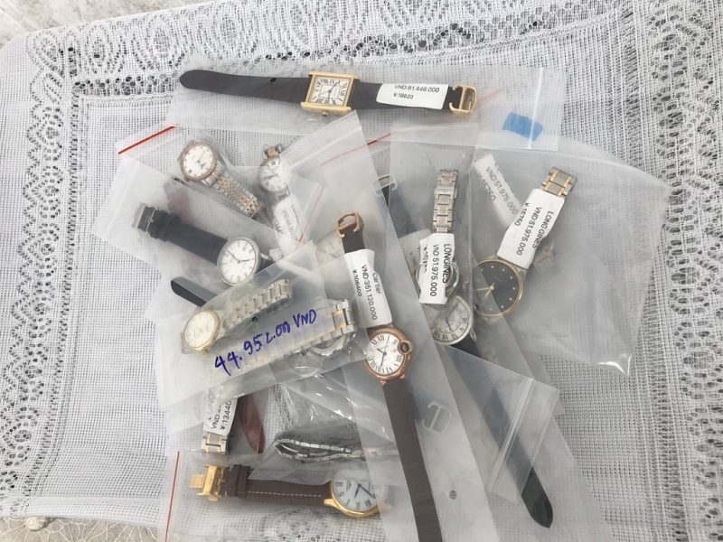 tich thu gan 16000 chiec dong ho gia mao nhan hieu noi tieng