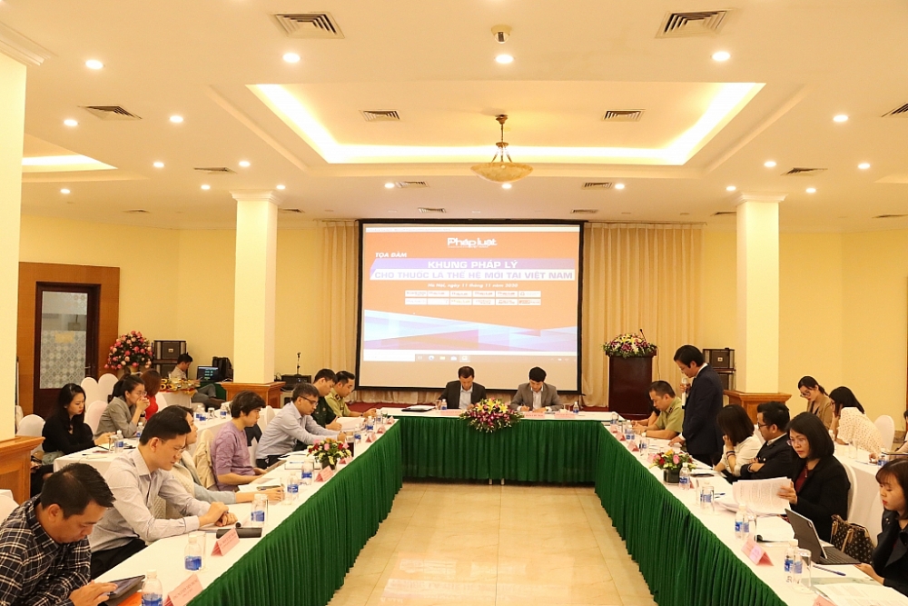 Quang cảnh buổi toạn đàm. Ảnh: Q.H