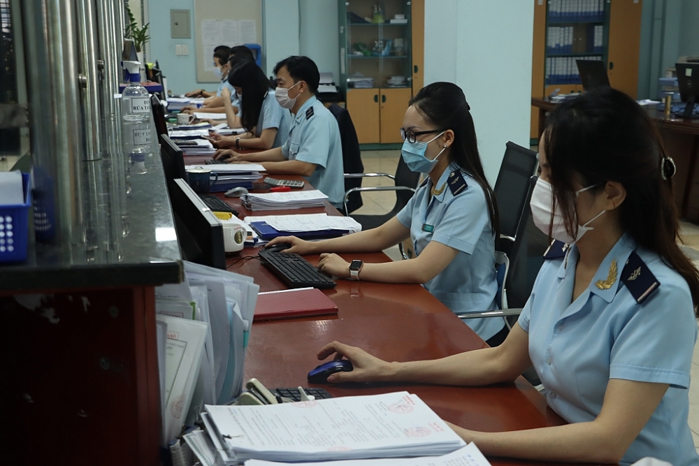 Hoạt động nghiệp vụ tại Chi cục Hải quan KCX và KCN (Cục Hải quan Hải Phòng)., tháng 11/2021. Ảnh: Quang Hùng.