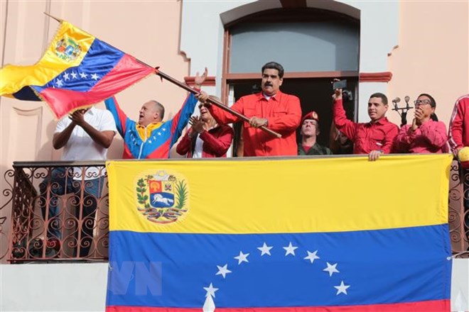 tong thong venezuela maduro de xuat bau cu quoc hoi som