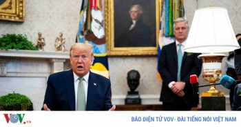 Nhà Trắng: Ông Trump không cần cách ly dù tiếp xúc bệnh nhân Covid-19