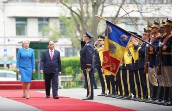 Thủ tướng Romania chủ trì lễ đón trọng thể Thủ tướng Nguyễn Xuân Phúc