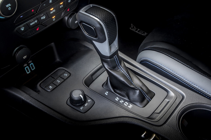 kham pha ford ranger raptor 2019