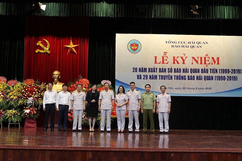 bao hai quan ky niem 20 nam ngay xuat ban so bao dau tien