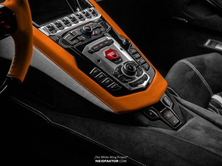 chi 1 ty dong de do lai noi that cua lamborghini aventador