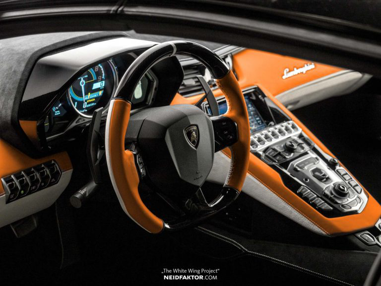 chi 1 ty dong de do lai noi that cua lamborghini aventador