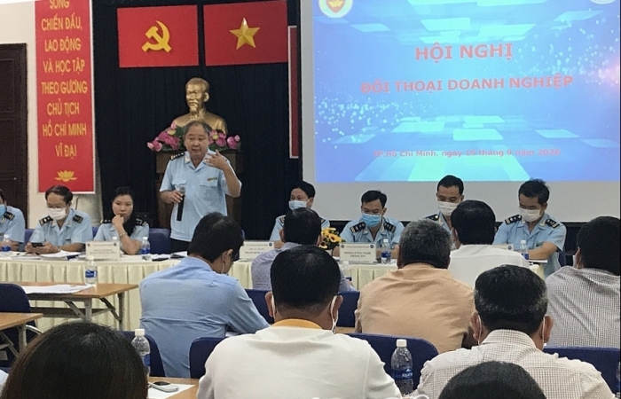 Hải quan TPHCM đối thoại với doanh nghiệp gia công