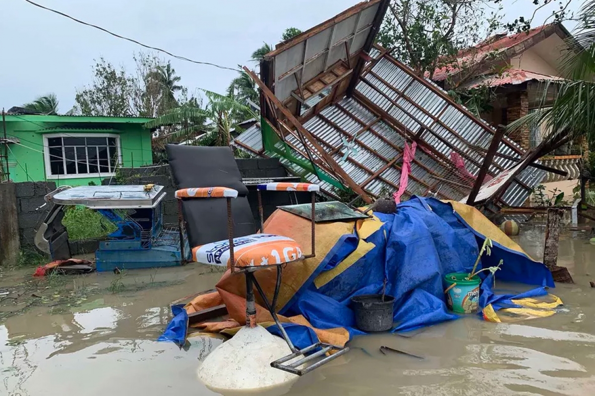 Philippines tan hoang khi cơn b&atilde;o Molave đi qua. Ảnh: AFP