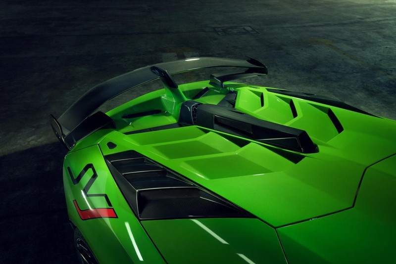 ngam lamborghini aventador svj sau khi qua tay hang do novitec