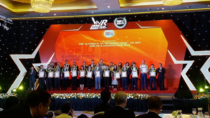 Lễ công bố Top 500 doanh nghiệp lớn nhất Việt Nam năm 2019 le cong bo top 500 doanh nghiep lon nhat viet nam nam 2019