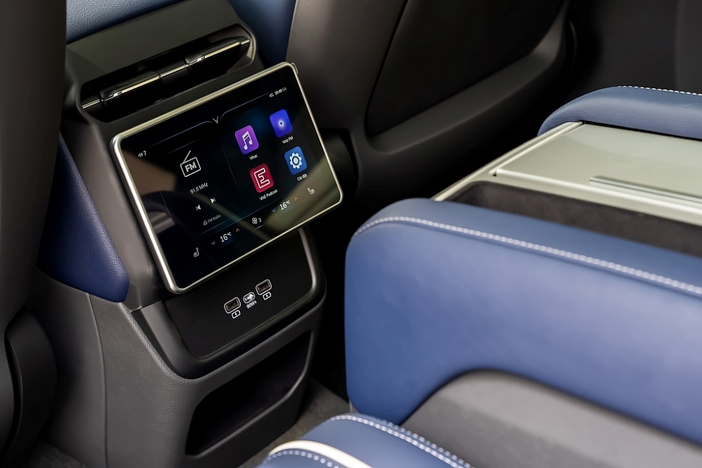 SUV điện cỡ lớn VinFast VF 9 có gì để chinh phục khách Việt?