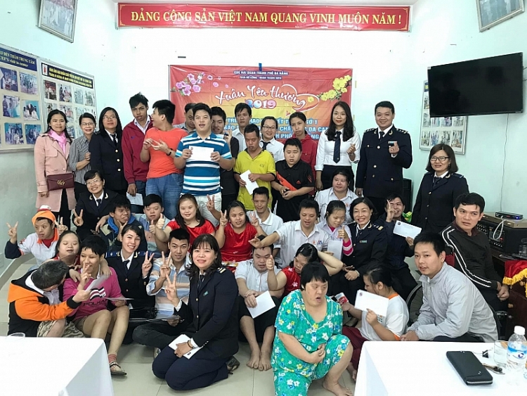 thanh nien hai quan da nang xung kich vi cong dong