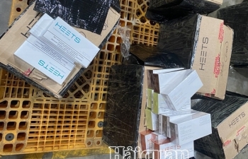 Thu giữ 5.000 bao thuốc lá lậu vận chuyển qua sân bay quốc tế Nội Bài