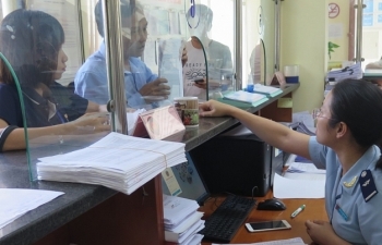 Cục trưởng Giám sát quản lý được ủy quyền ký các quyết định về đại lý làm thủ tục hải quan