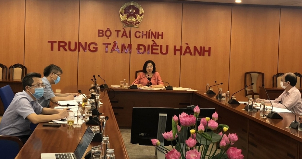 Thứ trưởng Bộ Tài chính Vũ Thị Mai chủ trì tại điểm cầu 