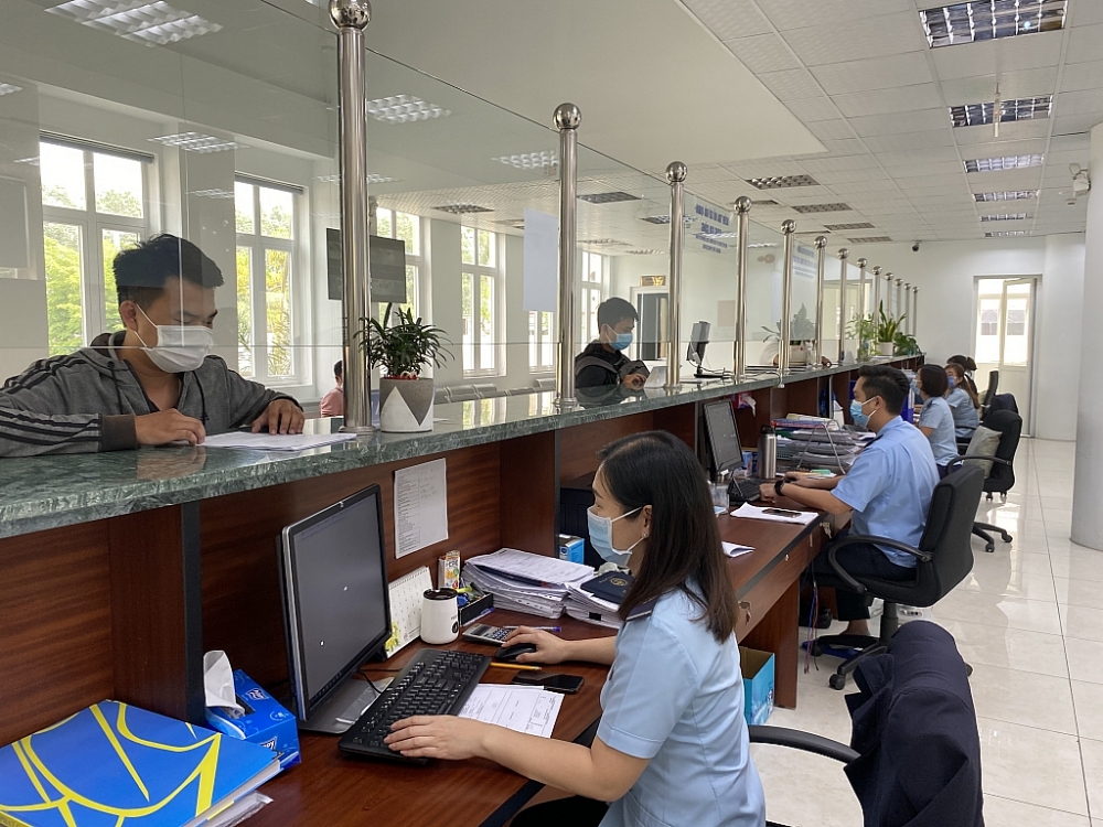 Hoạt động nghiệp vụ tại Chi cục Hải quan KCN Mỹ Phước, Cục Hải quan Bình Dương. Ảnh Thu Dịu