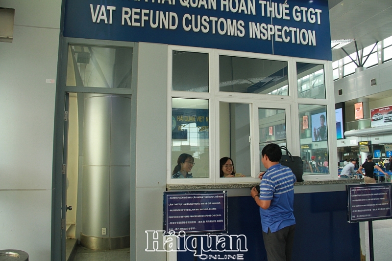 co khoang 15 khach xuat canh hoan thue gtgtthang tai san bay da nang