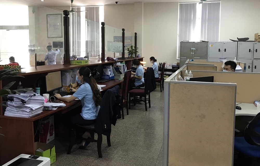 Hoạt động nghiệp vụ tại Chi cục Hải quan Bắc Hà Nội.