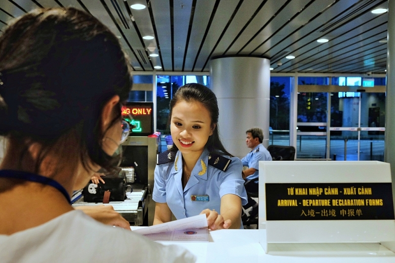 dieu chinh tieu chuan ngoai ngu trong tiep nhan cong chuc vien chuc khong qua thi tuyen