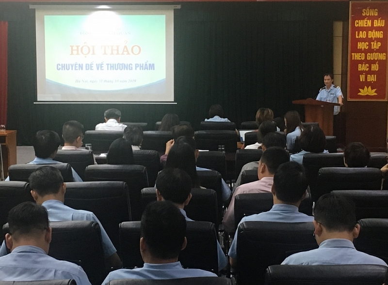 trang bi nhieu kien thuc sau ve hang hoa cho cong chuc hai quan