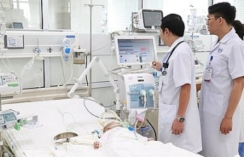 Bệnh nhi 3 tháng tuổi suy hô hấp nặng vì dùng thuốc nam