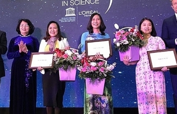 3 nhà khoa học nữ xuất sắc nhận giải thưởng L’Oréal