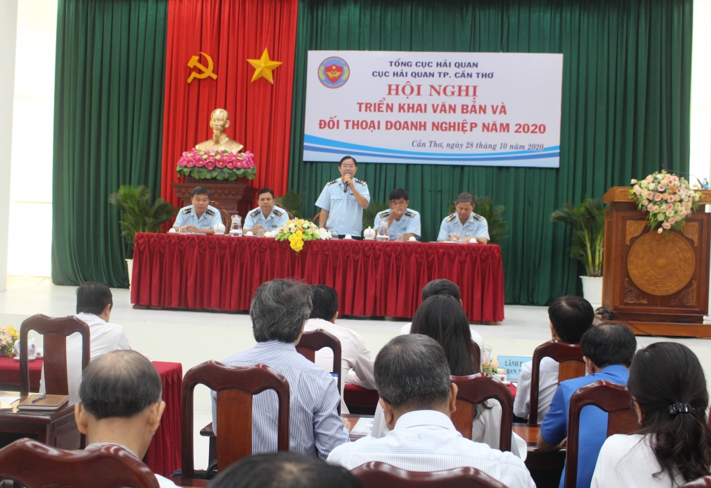 Hải quan Cần Thơ giải đáp nhiều vướng mắc cho doanh nghiệp Hải quan Cần Thơ giải đáp nhiều vướng mắc cho doanh nghiệp