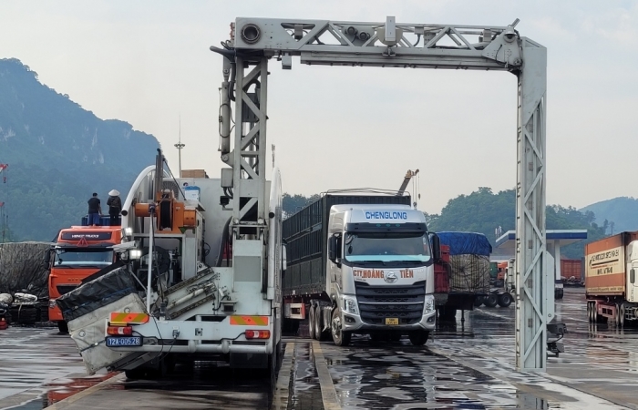 Soi chiếu hàng hóa dựa vào mức độ tuân thủ, rủi ro của người khai hải quan