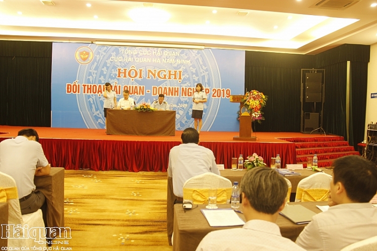 doi thoai voi 270 doanh nghiep hoat dong tai dia ban ninh binh va nam dinh