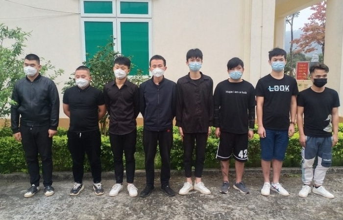 Triệt phá nhiều đường dây đưa đón người XNC trái phép