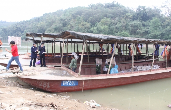 Đẩy mạnh chống buôn lậu, vận chuyển trái phép hàng qua cửa khẩu Bình Nghi (Lạng Sơn)