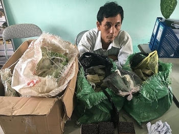 Hà Tĩnh: Bắt 2 đối tượng vận chuyển 80 kg thuốc nổ