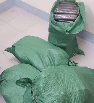 Nghệ An: Bắt 2 đối tượng vận chuyển 1.000 thỏi thuốc nổ