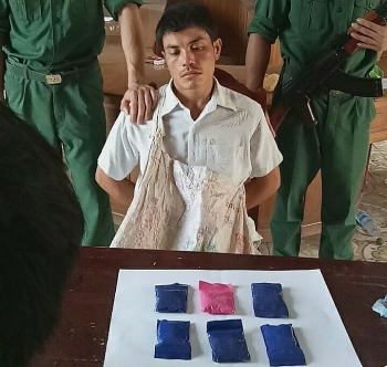 Bắt đối tượng vượt biên mang 1.200 viên ma túy vào Việt Nam tiêu thụ