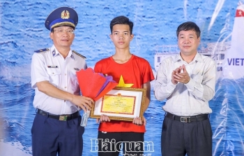 “Em yêu biển đảo quê hương”- lan toả tình yêu biển, đảo cho các em học sinh