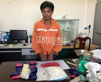 Hải quan Hà Tĩnh phối hợp bắt 1 kg ma túy đá và 10.000 viên ma túy tổng hợp