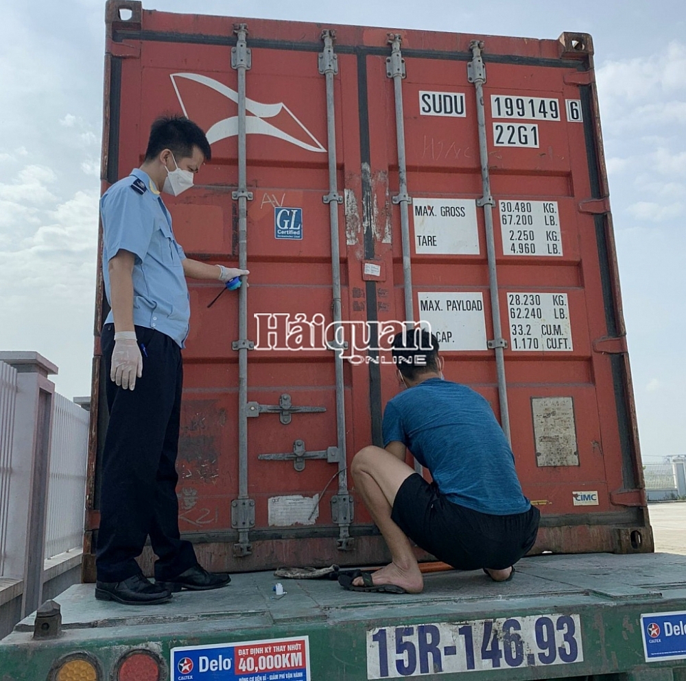 Hải quan Nghệ An thực hiện các biện pháp cấp bách phòng, chống dịch Covid-19