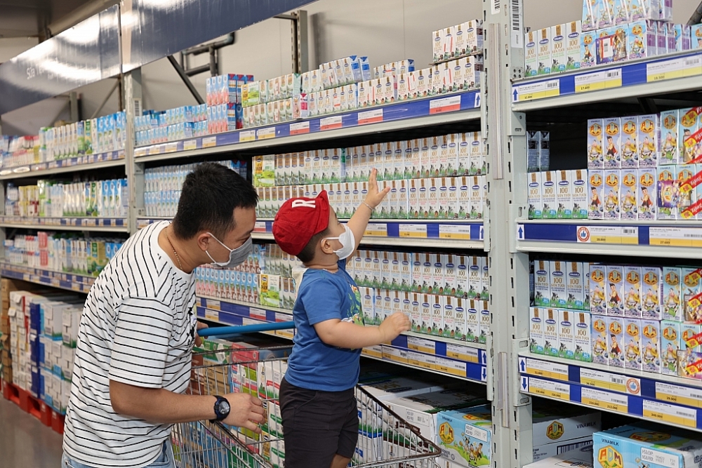 Các vỏ hộp được làm hoàn toàn từ giấy, không chứa nhựa hoặc nhôm được người tiêu dùng ưu tiên phân loại để tái chế hơn nhiều lần.