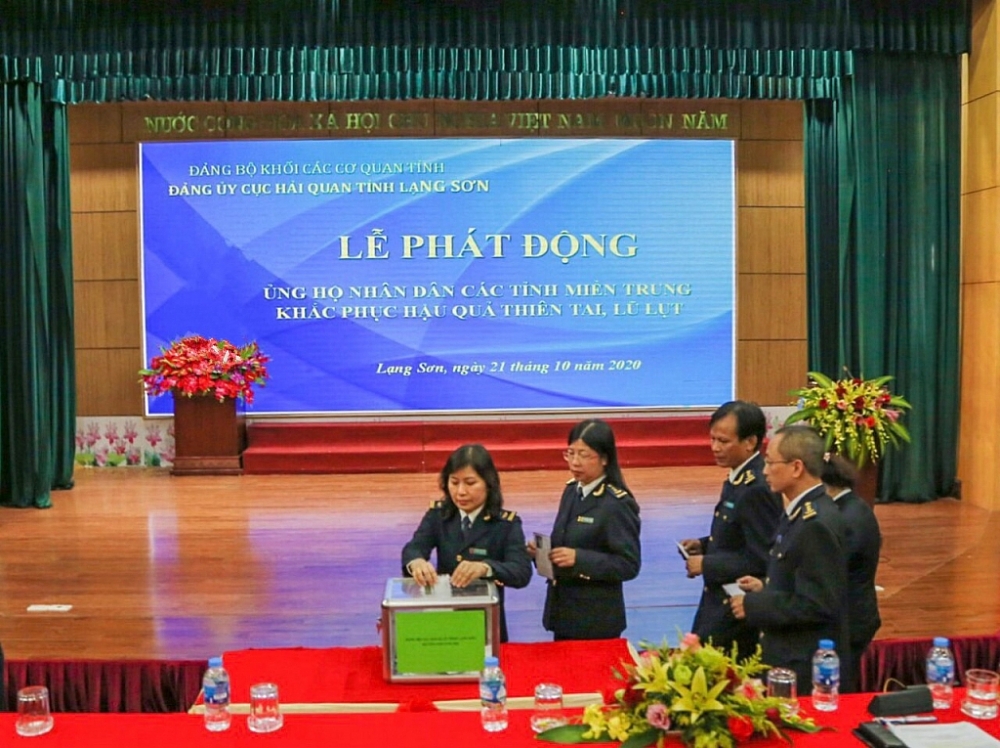 Quang cảnh lễ phát động. Ảnh: Mai Loan