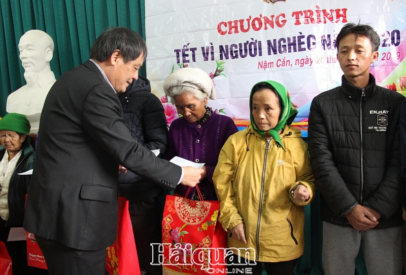 lan toa tam long nhan ai khi xuan ve