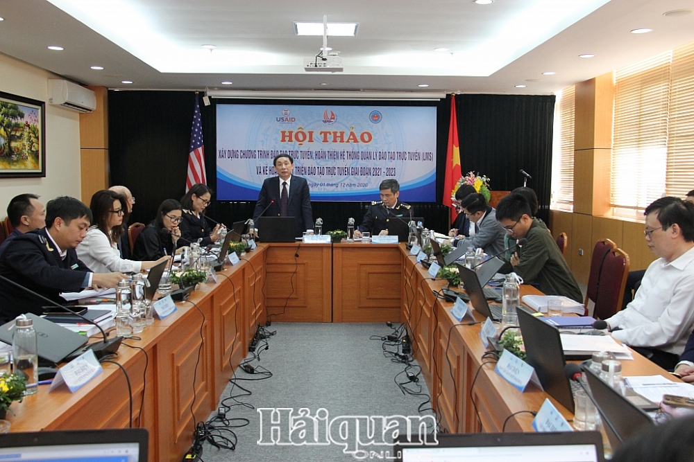 Phó Tổng cục trưởng Hoàng Việt Cường phát biểu chỉ đạo tại hội thảo. Ảnh: H.Nụ