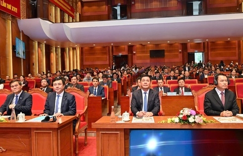 Việt Nam - Lào đẩy mạnh hợp tác phát triển thương mại biên giới