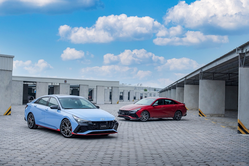 Hyundai Thành Công mang “xe đua đường phố” Elantra N cho khách trải nghiệm