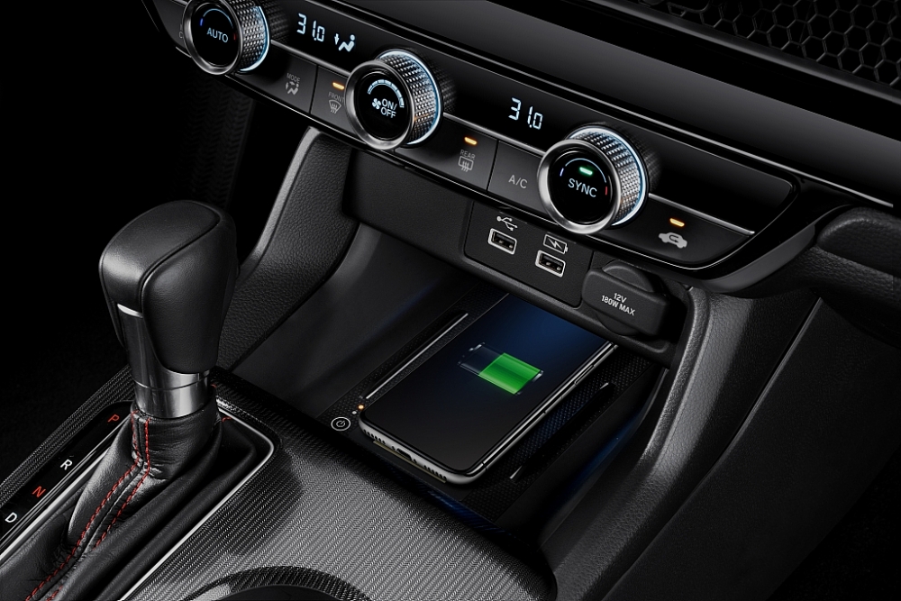 Ra mắt tại Việt Nam, Honda Civic 2022 khuấy động phân khúc sedan hạng C bằng giá bán