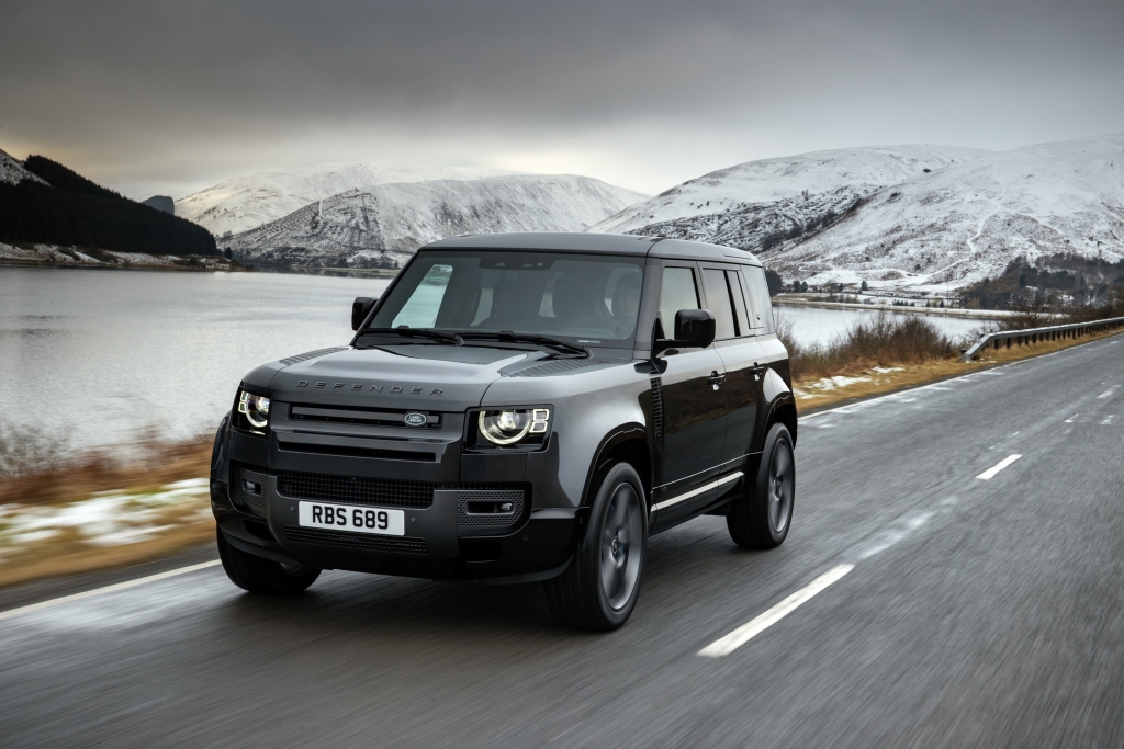 Ra mắt Siêu phẩm off-road Land Rover Defender Works V8 Trophy