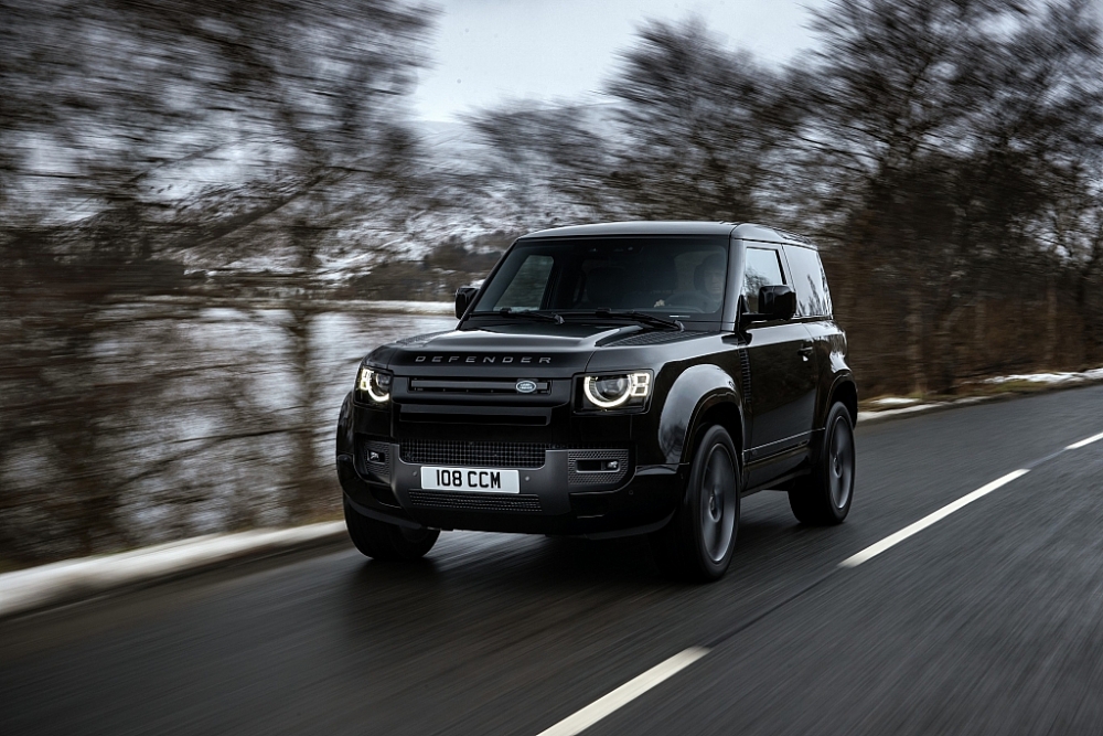 Ra mắt Siêu phẩm off-road Land Rover Defender Works V8 Trophy