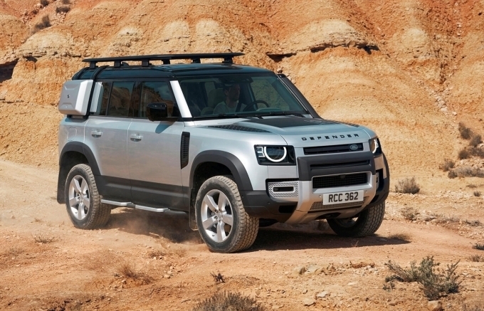 Land Rover Defender mới nhận giải “Mẫu xe phụ nữ yêu thích nhất thế giới” của năm 2021